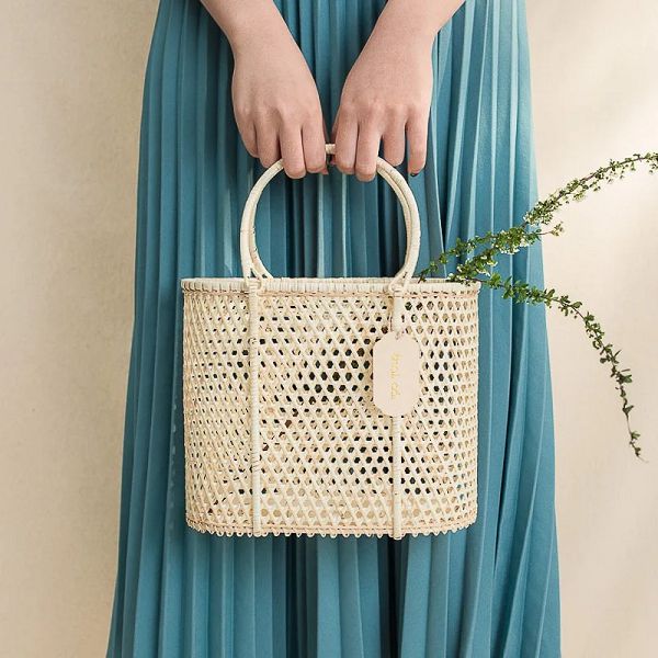 giỏ mây đựng quà tết hiện đại